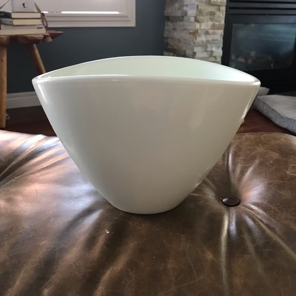 Retro-Modern Look Bowl - Picture 5 of 6